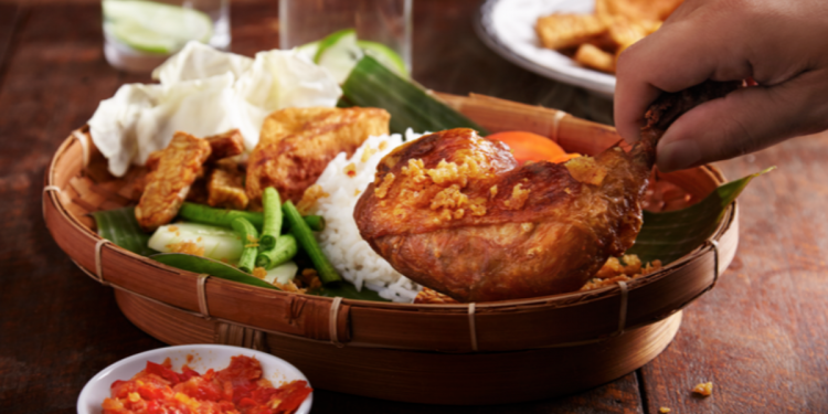 4 Of The Best Ayam Penyet Places In Singapore