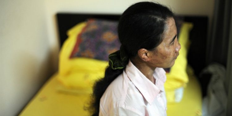 Maid not allowed to go to bed before midnight and forced to wake up at 6am