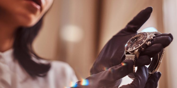 Maid steals employer’s diamond jewellery, gold, and Rolex watch worth over S$57K