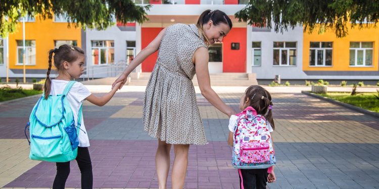 5 Strategies to Support Your Child’s Quest for Admission to Their Dream University