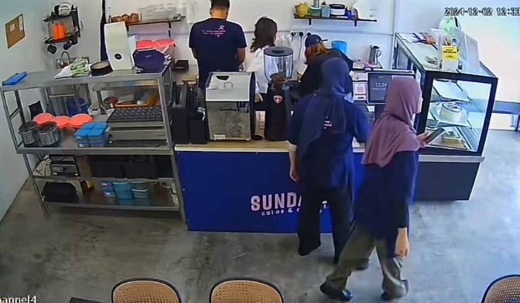 Bakery Staff Surprises Aunty Celebrating Birthday Alone in a ...