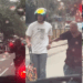 Young Man Helps Elderly Woman Cross Road and Carry Her Trolley, Winning Hearts Online