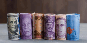 Asian Currency Rally Boosts Singapore Wealth Management