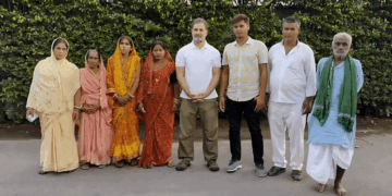 “I Had Tea With ‘Dead’ Voters”: Rahul Gandhi Targets Election Commission in Bihar, India