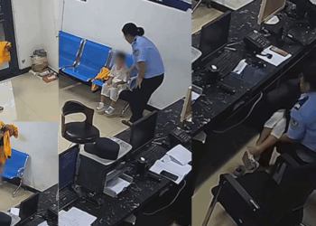 Mom in China Asks Police to Watch Over Her Child During Rain to Complete Delivery