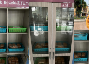 Lecturer’s Initiative For Hungry Students: Free Food Cupboard Set Up on Campus