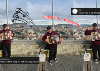 Singaporean Films Georgian Busker Playing Majulah Singapura on Accordion, Melting Hearts Online