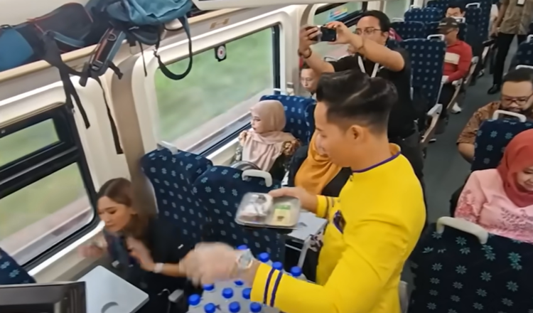 Long Awaited Jb Kl Train Service Launches 4 Hour Rides From S 26