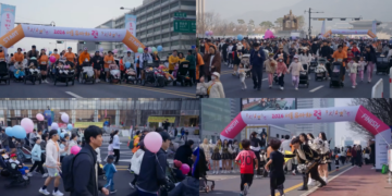 Seoul’s family fun run gathers parents and prams for a unique marathon from historic Gwanghwamun Square