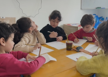 Learning against the odds – Lebanese teachers bring lessons to displaced children in Beirut shelters