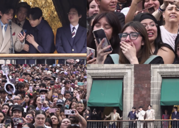 BTS greets Mexican ARMY from Presidential Balcony as Mexico City braces for sold-out ARIRANG shows