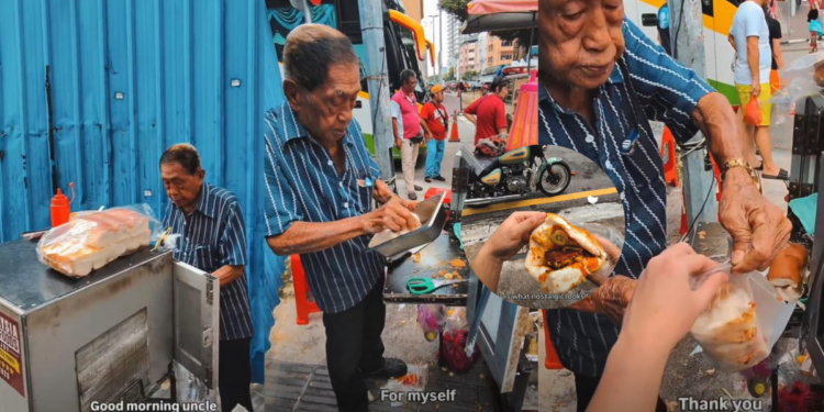 Same Charcoal Fire, Same Taste: Hawker Keeps Bak Kwa Sandwich Tradition For 40 Years