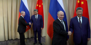 Ni hao! – Putin and Xi Jinping greet each other in mandarin during SCO Summit meeting in Bishkek